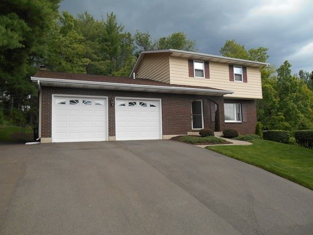 1st image of 2917 Ironwood Dr