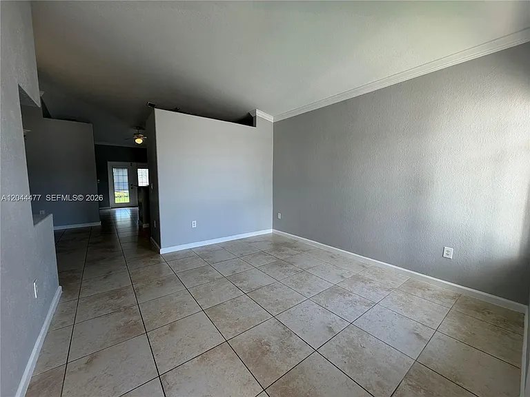 7753 NW 201st Ter — Photo 5