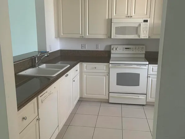 1 Harbour Isle Dr E, Fort Pierce, FL