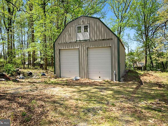 3rd image of 17024 Georgia Ave