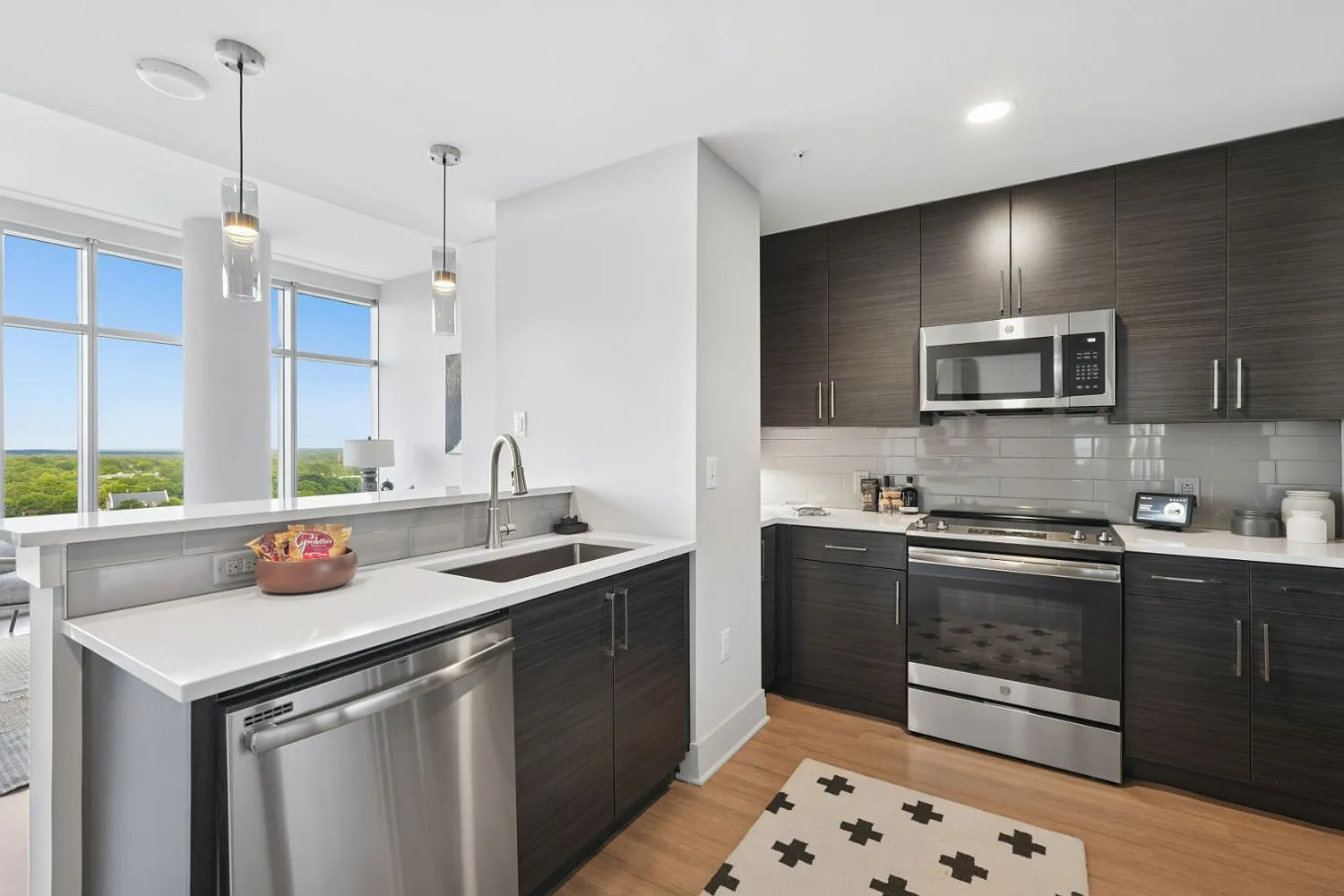 511 Faye — Photo 1