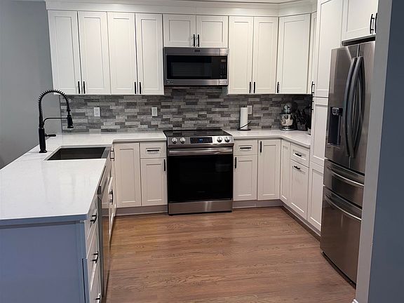 2nd image of 1465 Hooksett Road #1325