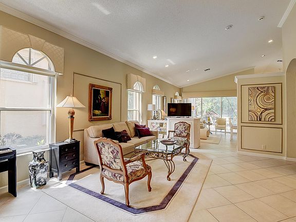 4th image of 4221 Imperial Club Ln