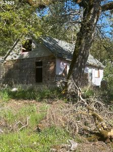 38521 Jasper Lowell Rd, Fall Creek, OR, 97438