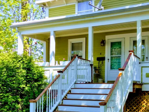 4 Marston St, Amesbury, MA 01913