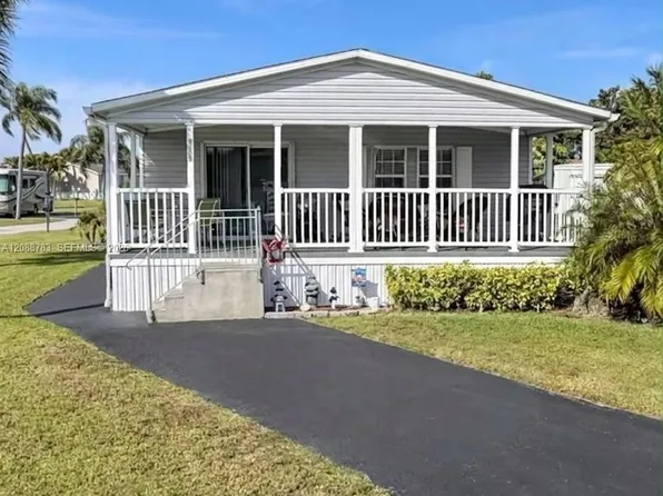1701 SW 64th Way, Boca Raton, FL