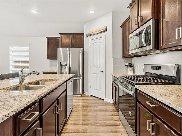 7826 Bullrider Dr — Photo 11