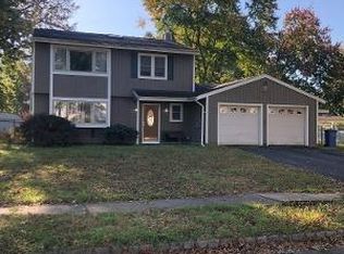 4 Duffie Pl, Piscataway, NJ