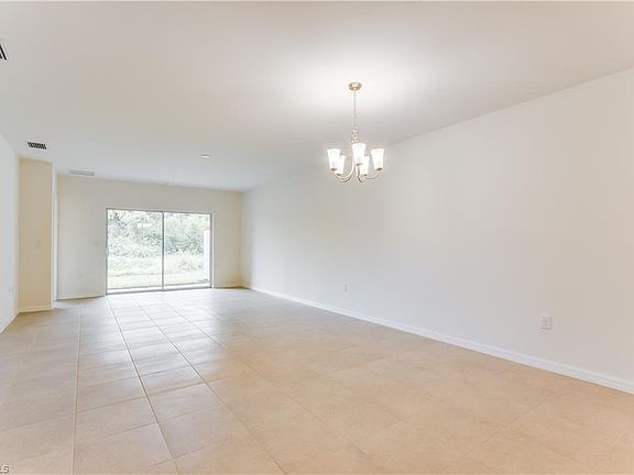 5th image of 10716 Crossback Ln