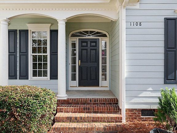 5th image of 1108 Neuse Ridge Dr