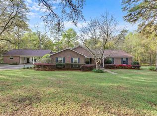1393 Manor House Dr, Tallahassee, FL 32312
