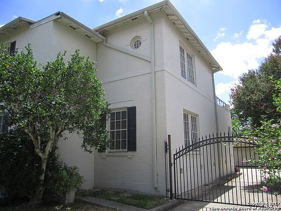 4th image of 2160 W Summit Ave