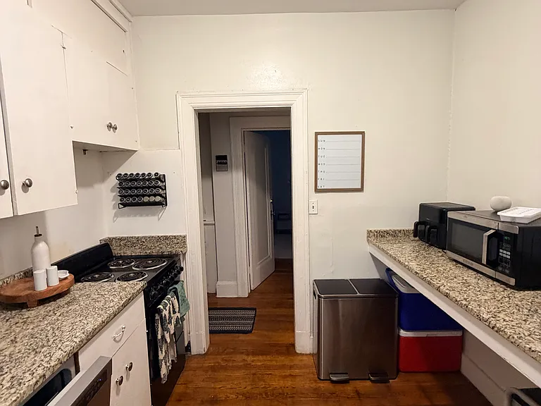 256 Bradley St #1-0 — Photo 10