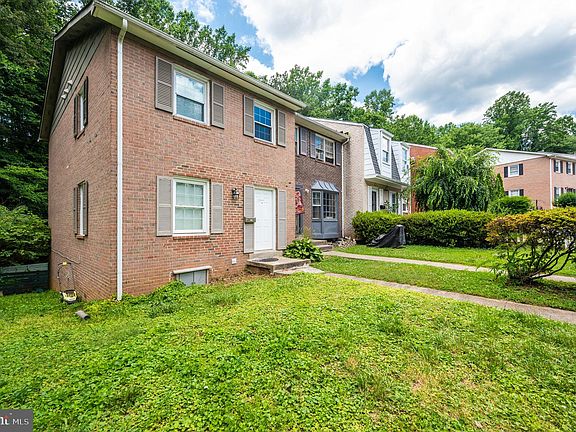 2nd image of 14842 Anderson Ct