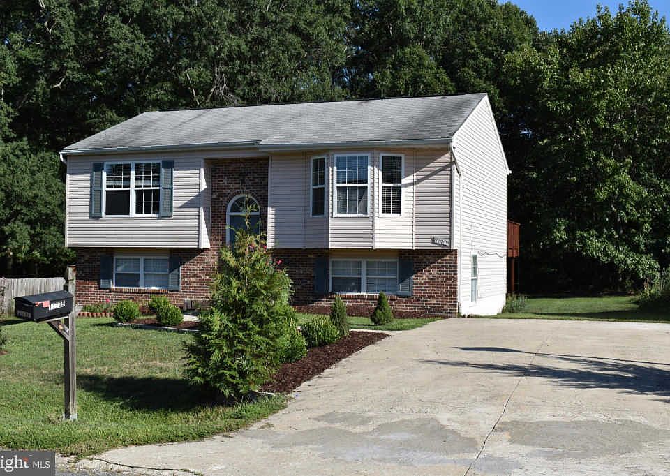 1st image of 11705 Highland Oaks Dr