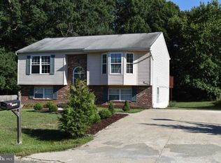 11705 Highland Oaks Dr, Fredericksburg, VA 22407