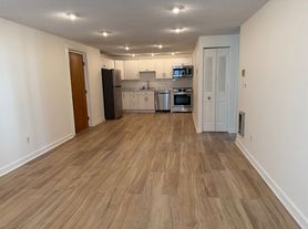 94 Beacon St