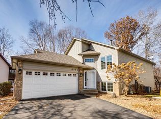 5741 Willow Trl, Shoreview, MN 55126