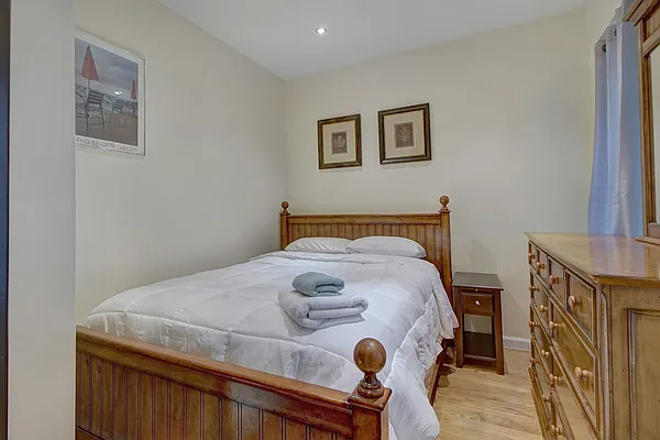 Rented by R New York | media 1