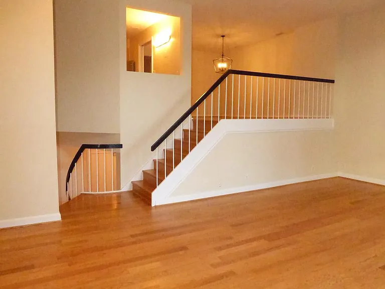 1401 N Oak St #G4 — Photo 10