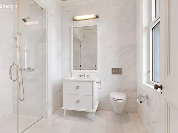 2 Park Place image 10 of 20