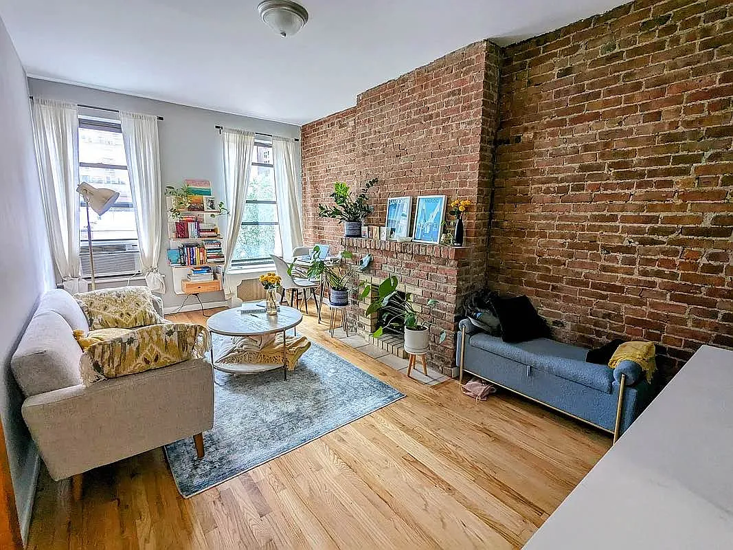 122 West 81st Street — Photo 1