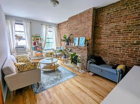 122 W 81st St, New York, NY
