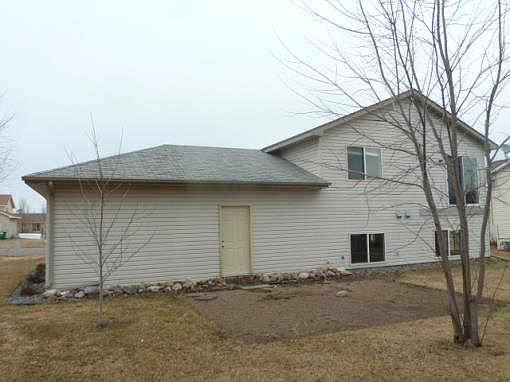 2nd image of 606 Buffalo Hills St