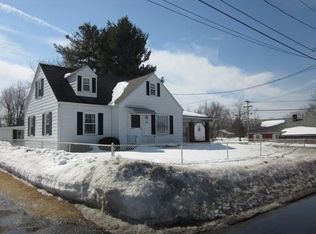 15 Edgewood Ave, Chicopee, MA 01013