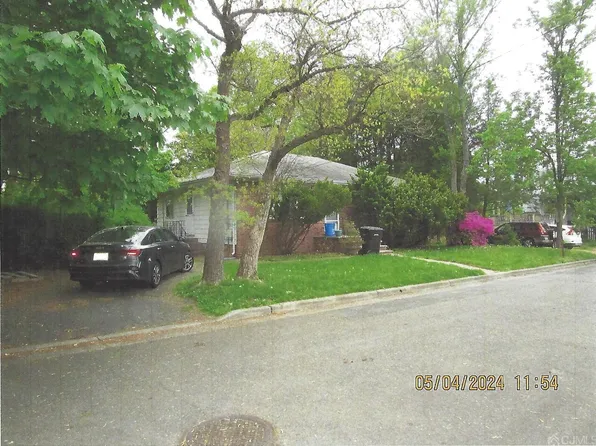 140 Alcazar Ave, Highland Park, NJ 08904