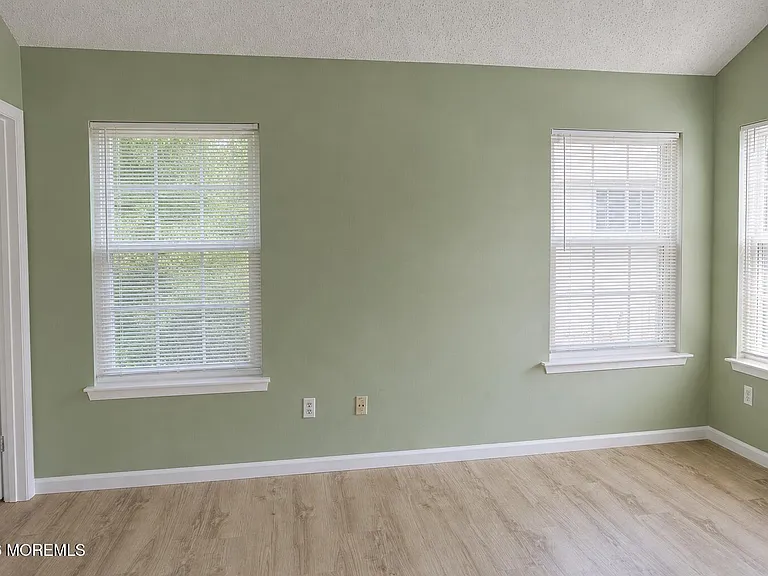 114 Orion Rd — Photo 15