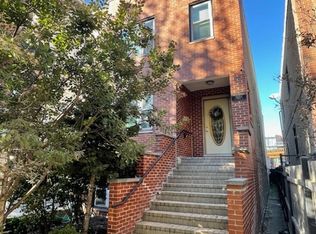 2444 W Homer St #1, Chicago, IL 60647