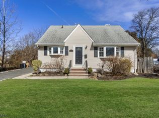 1153 Greslin Ter, Rahway, NJ 07065