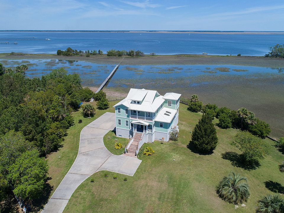 31 Coosaw River Dr, Beaufort, SC 29907 Zillow