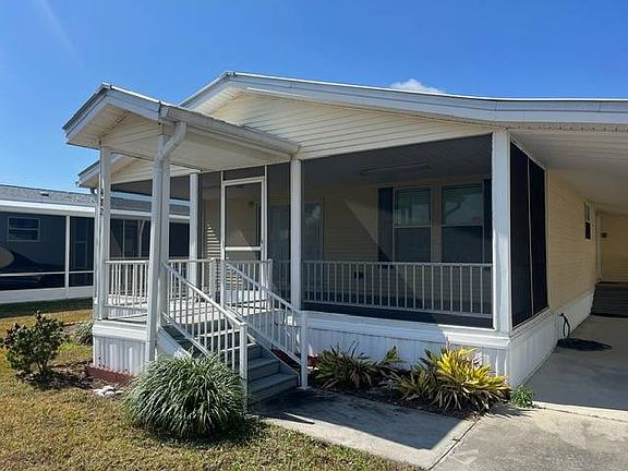 2nd image of 482 Maple Dr SW