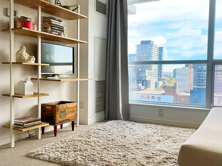 230 King St E #1201 — Photo 6