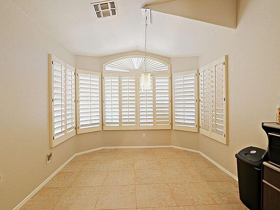 5th image of 8701 E Avalon Dr