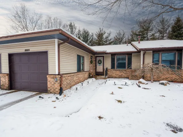 2223 Mapleton St NE, Grand Rapids, MI 49505