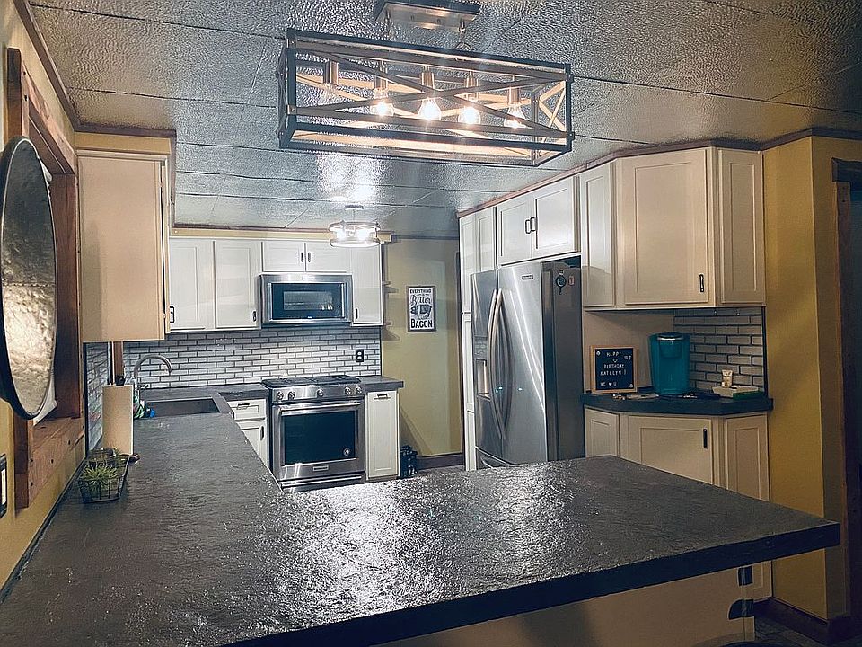 2nd image of 143 Wise Ave SE