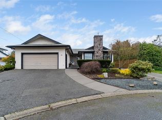 11 Sylvan Cres, Parksville, BC V9P 1H1