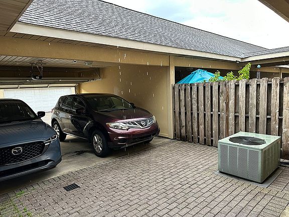 Carport accommodate 3 cars