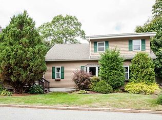 59 Junction St, Warwick, RI 02889