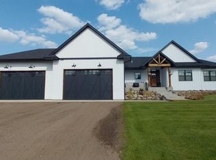30613 105th St, Princeton, MN 55371
