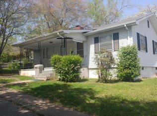 102 W Farragut Rd, Oak Ridge, TN 37830