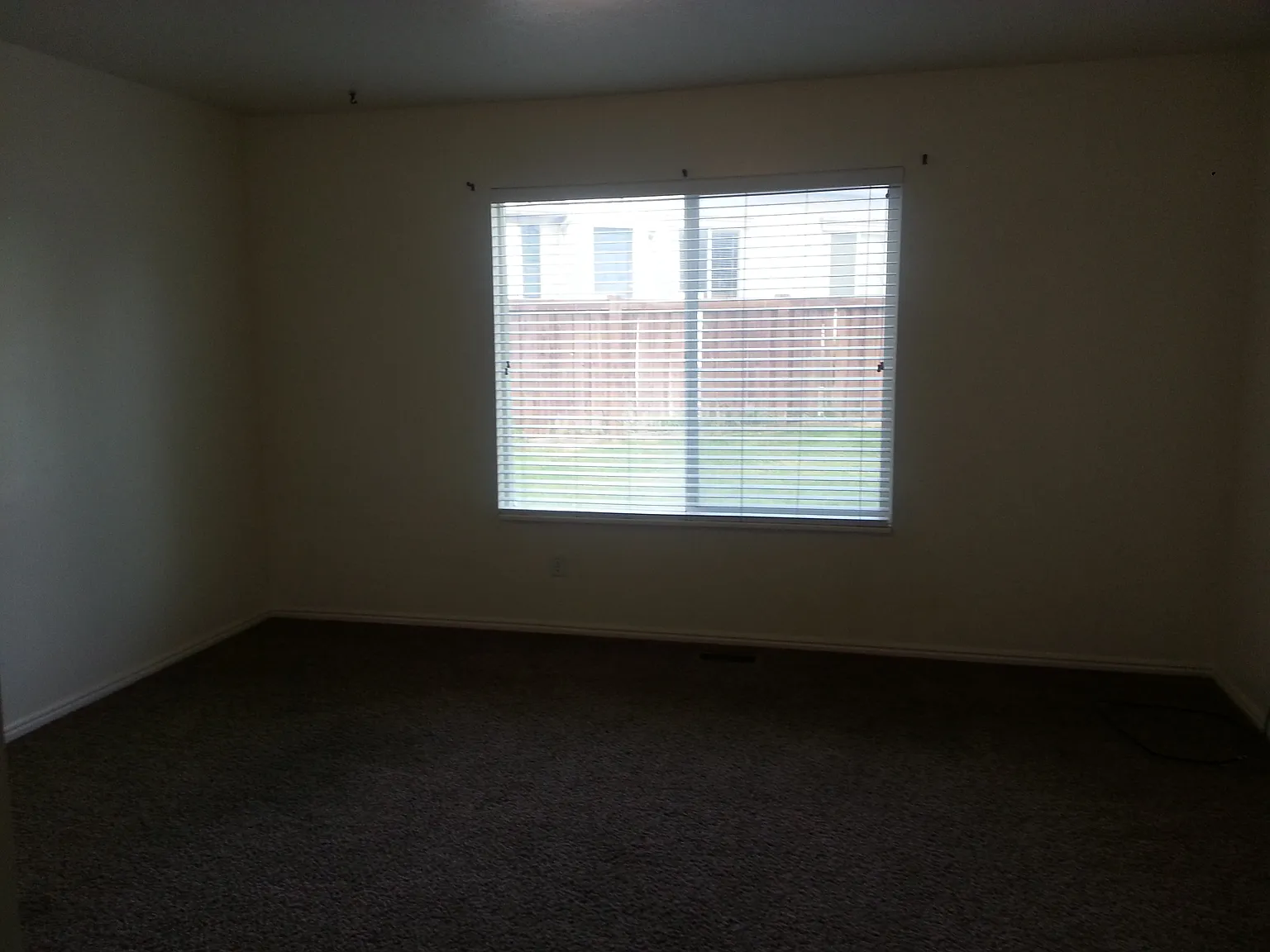 2 bed, 1.5 bath, 1500 sqft, $1,700 — Photo 4