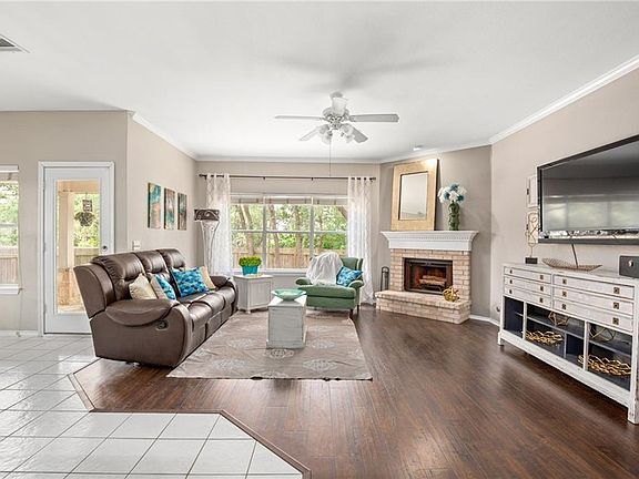 4th image of 1606 Somerset Canyon Ln