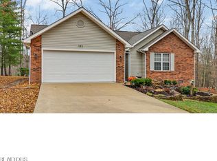 121 Winslow Ln, Fairfield Glade, TN 38558