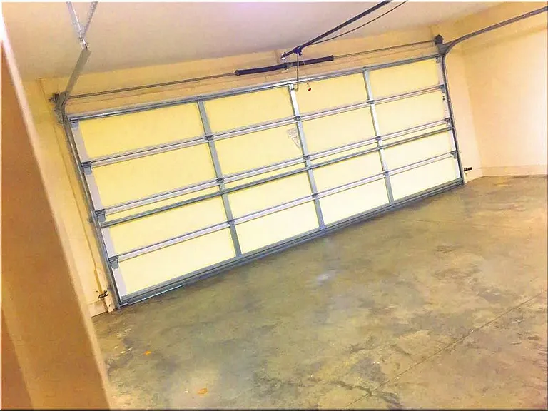 2-Car Garage