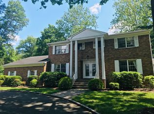 526 White Oak Ridge Rd, Short Hills, NJ 07078