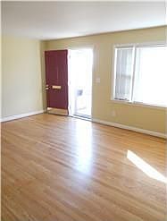 2nd image of 6007 Chinquapin Pkwy